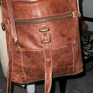 Lucky Brand leather Crossbody shoulder bag purse clean adjustable strap